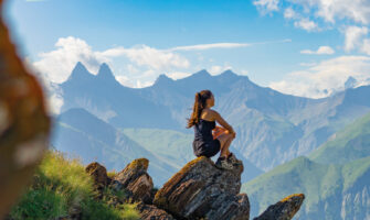 Photo du paysage montagneux du corbier avec vue sur les aiguilles d'arves